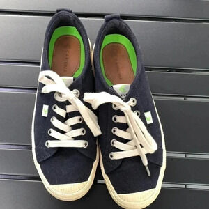 Cariuma low top blue canvas sneakers.  Size 7.5